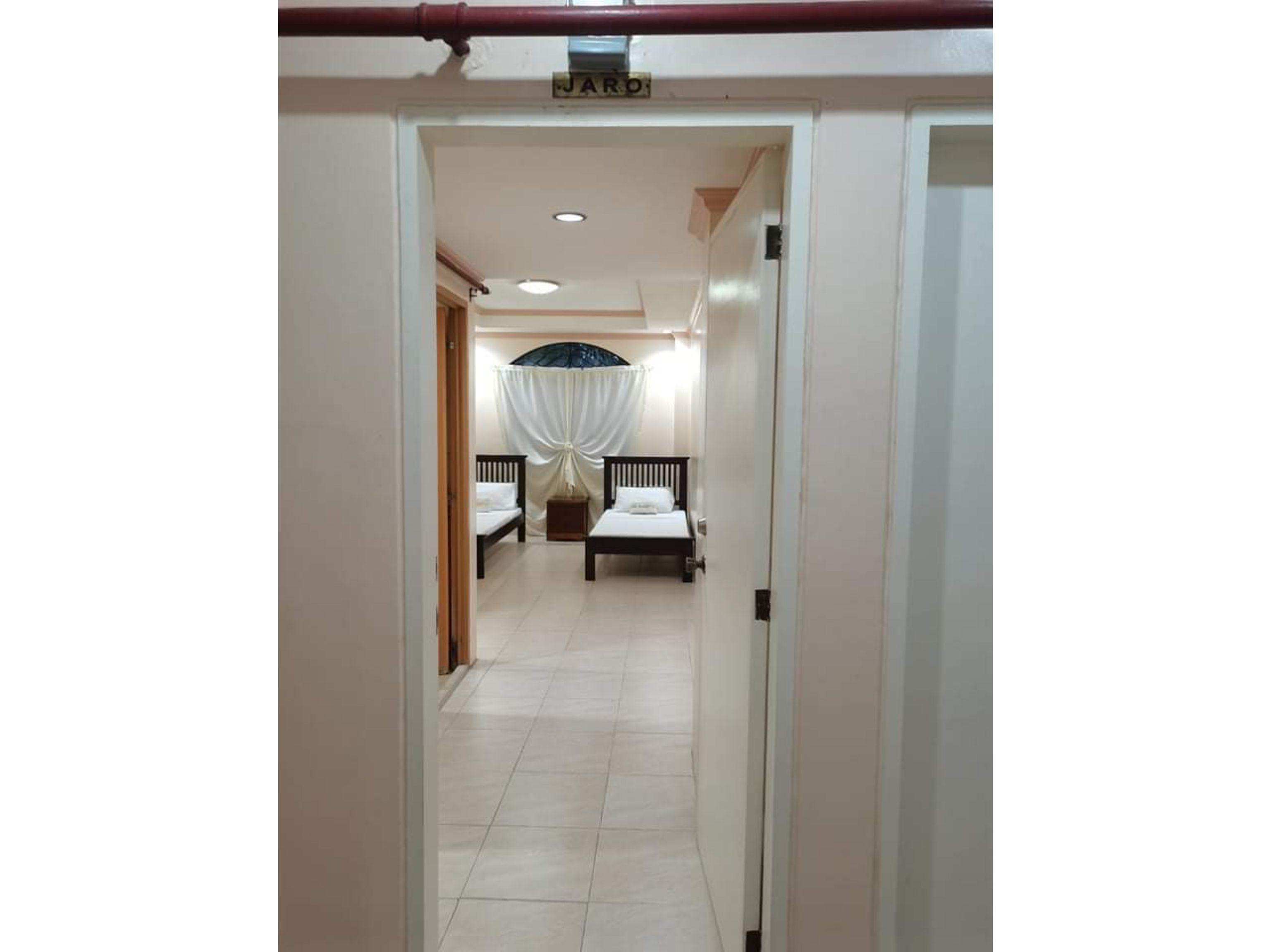 Oyo 799 Ddd Habitat Iloilo Exterior foto